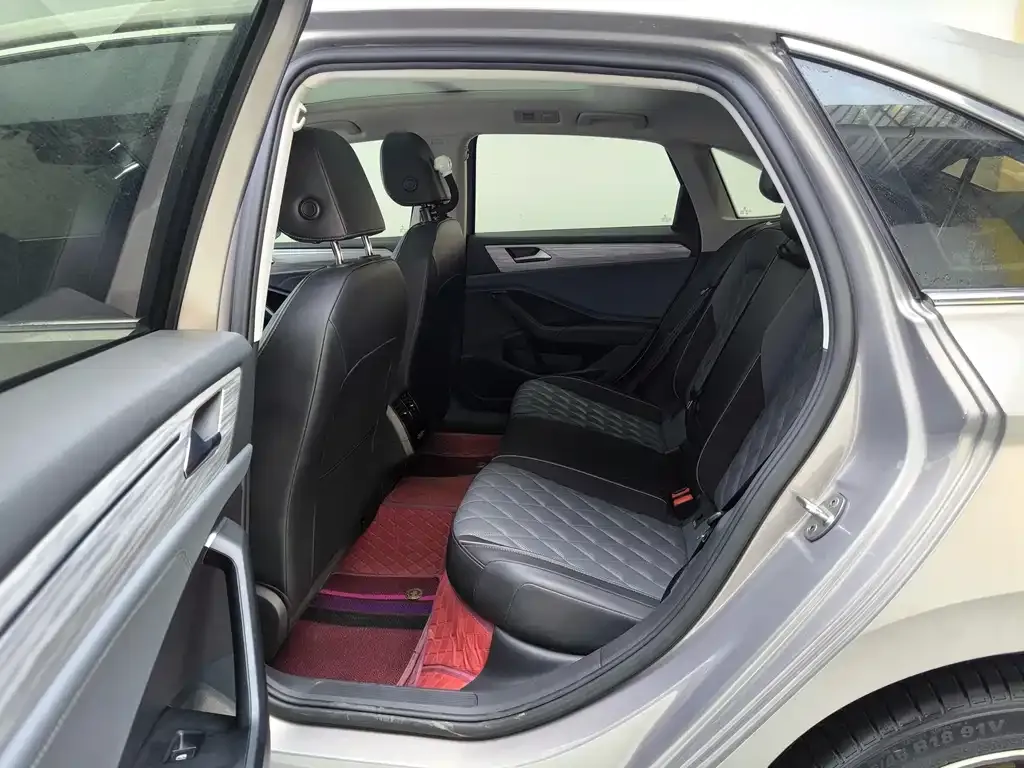 Volkswagen Sagitar 2023 из CN, фото 9