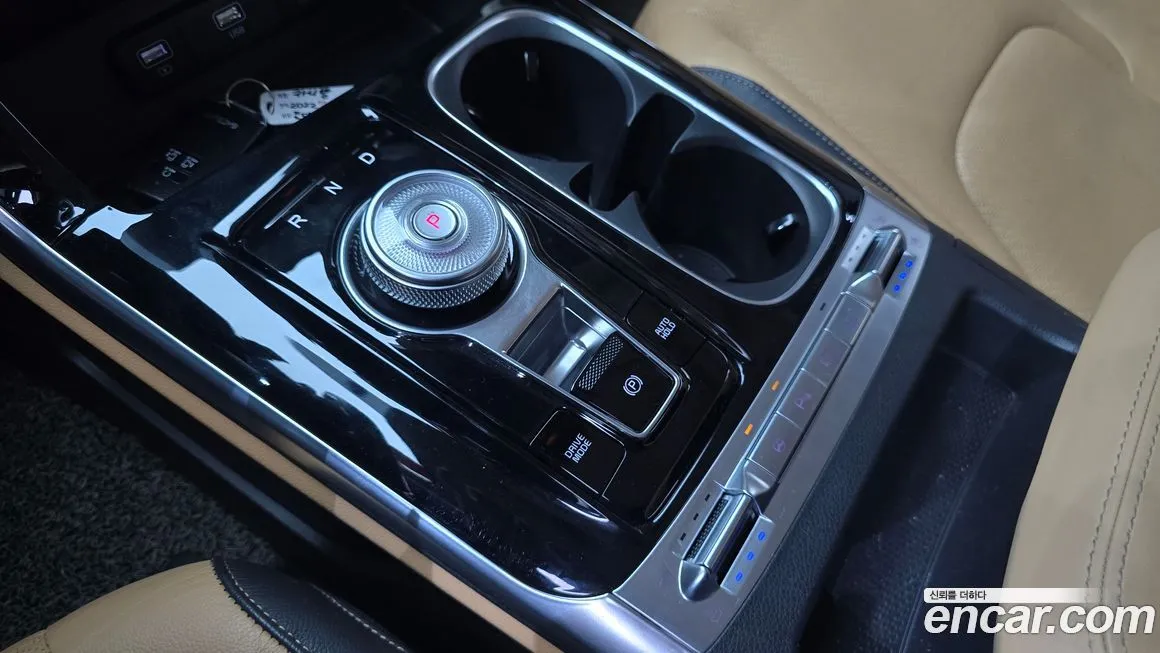 Kia Carnival — фото 10