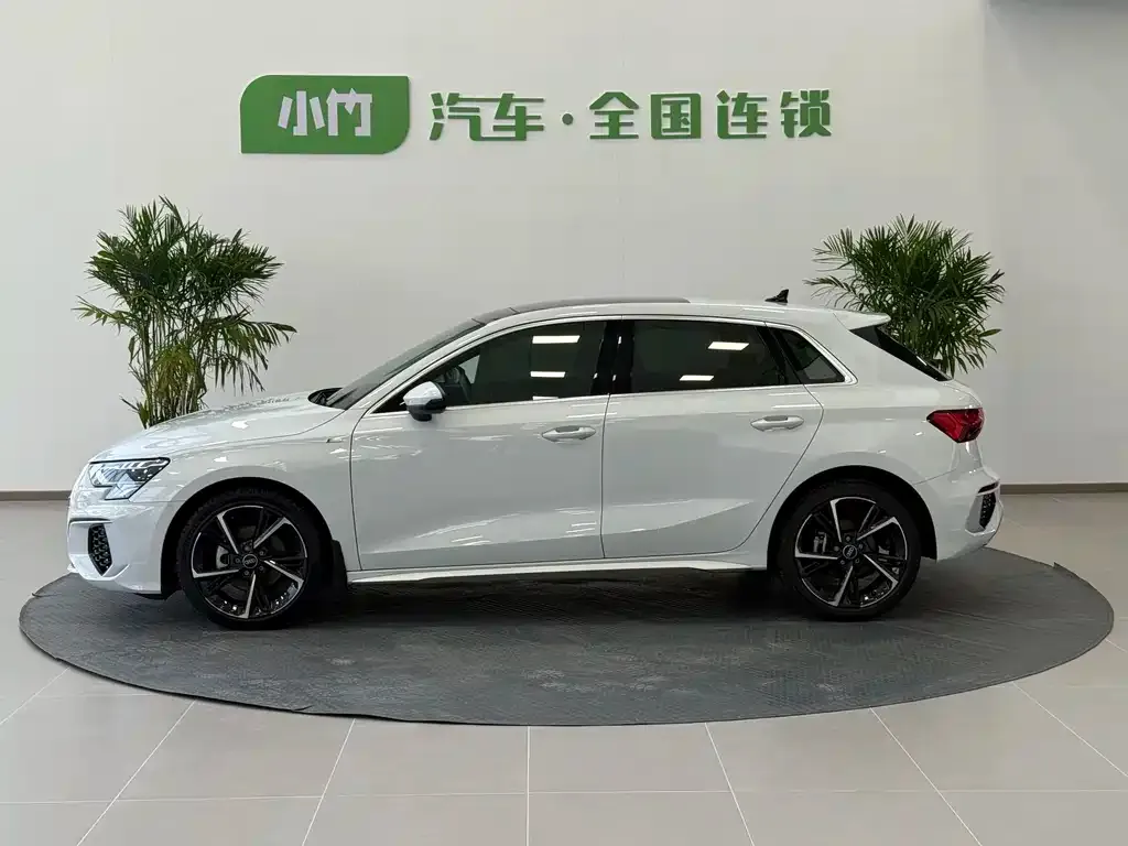 Audi A3 2023 из CN, фото 9