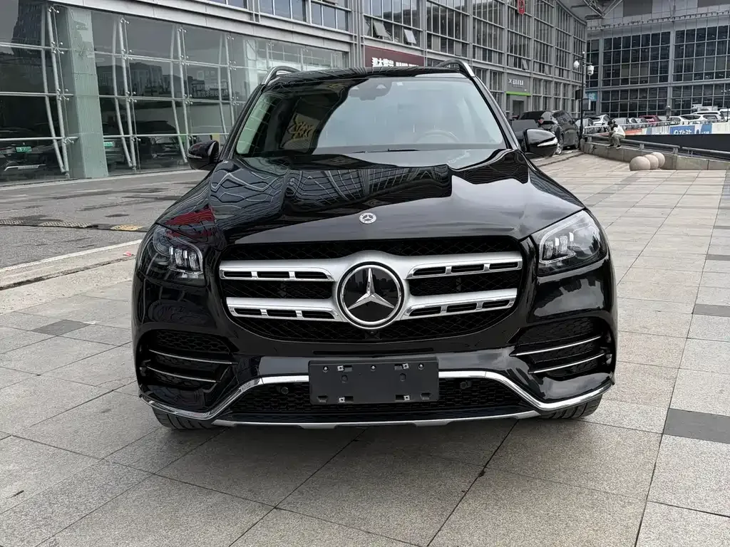 Mercedes-Benz GLS — фото 1