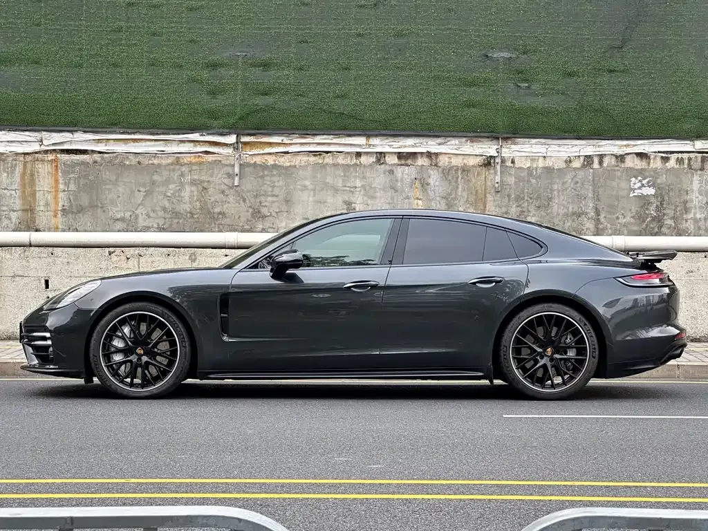 Porsche Panamera — фото 10