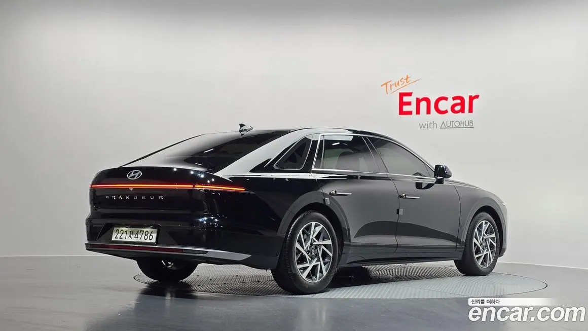 Hyundai Grandeur 2023 из KR, фото 10