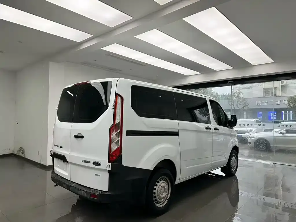 Ford Transit 2021 из CN, фото 7