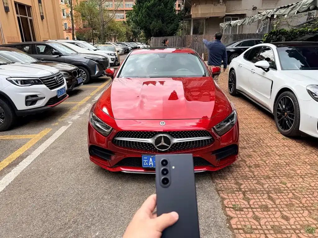 Mercedes-Benz CLS