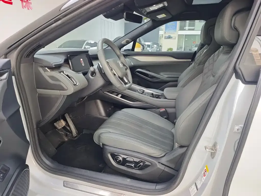 BYD L EV 2025 из CN, фото 4