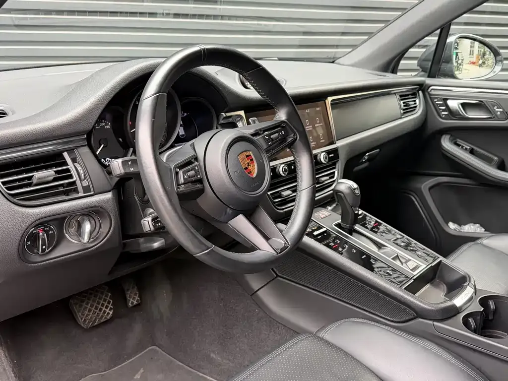 Porsche Macan — фото 4