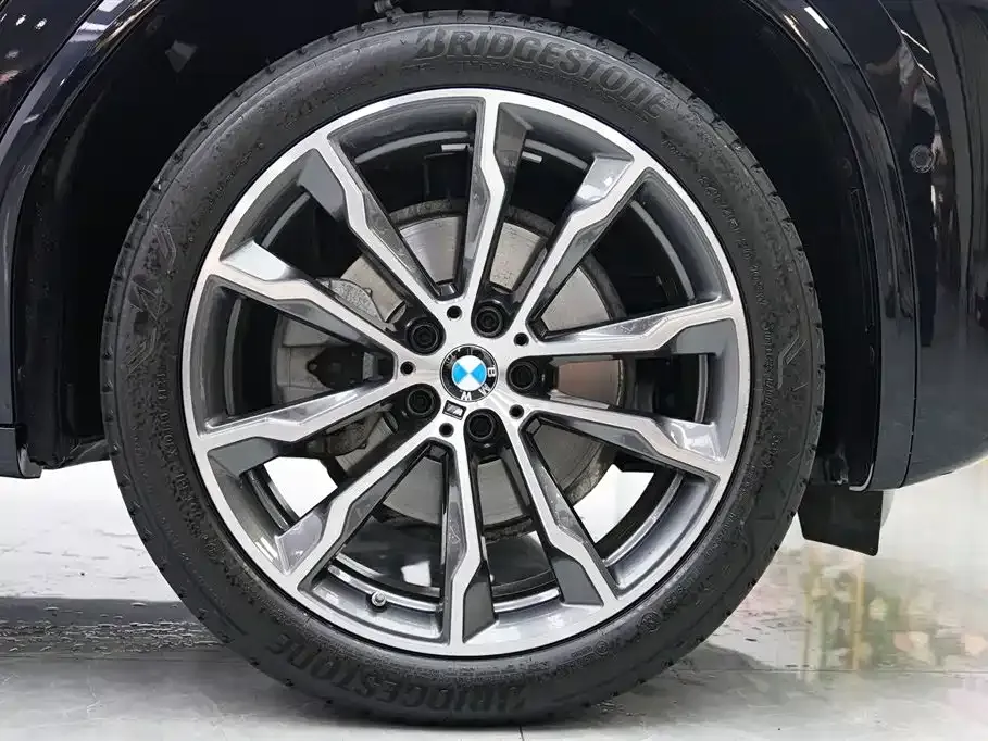 BMW X3 — фото 10