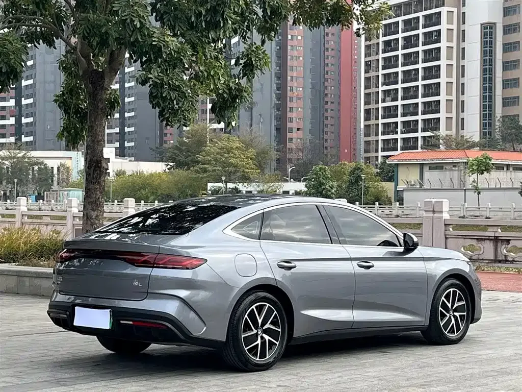 BYD Qin L — фото 9