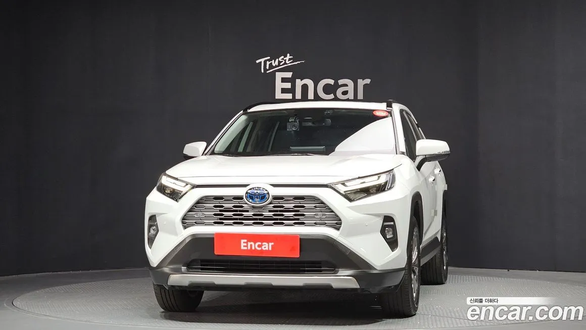 Toyota RAV4 2024 из KR, фото 2