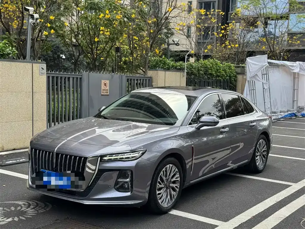 Hongqi H5 — фото 1