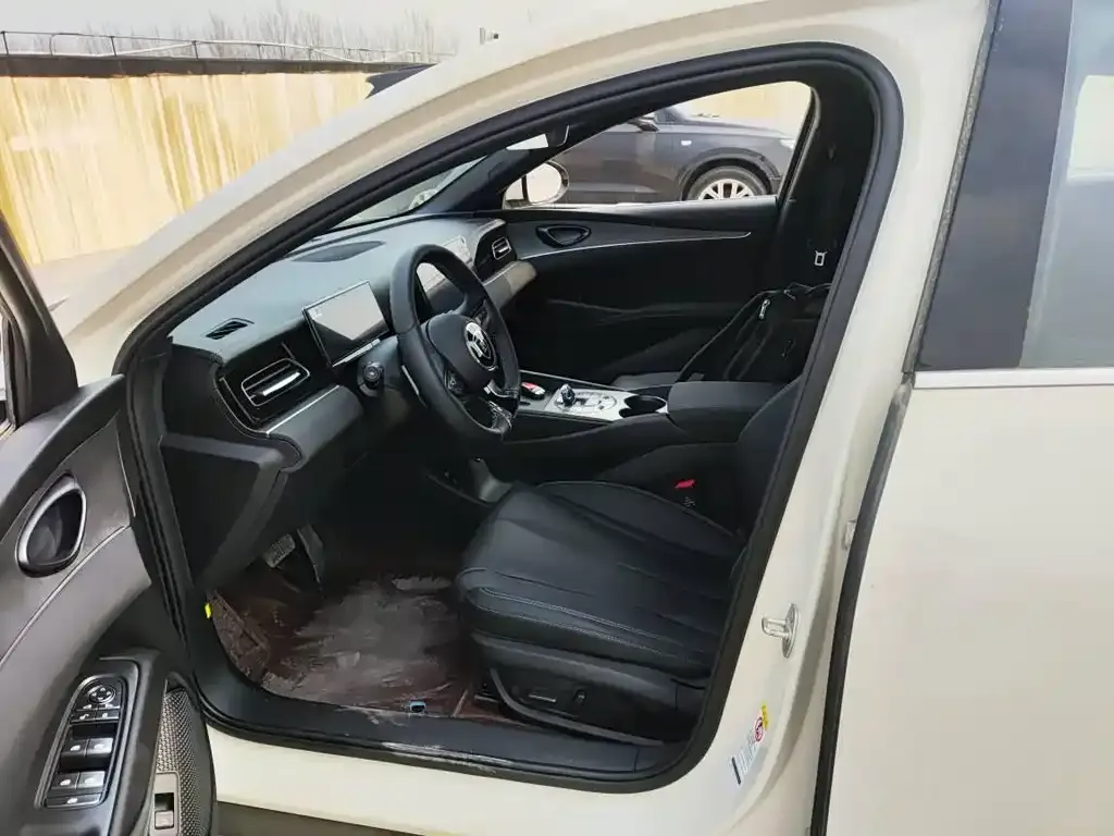 BYD Seal 06 — фото 10