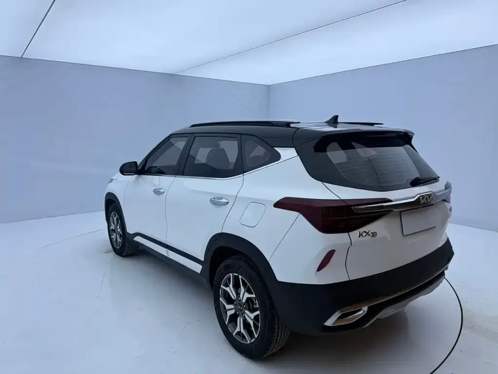 Kia KX3 2021 из CN, фото 8