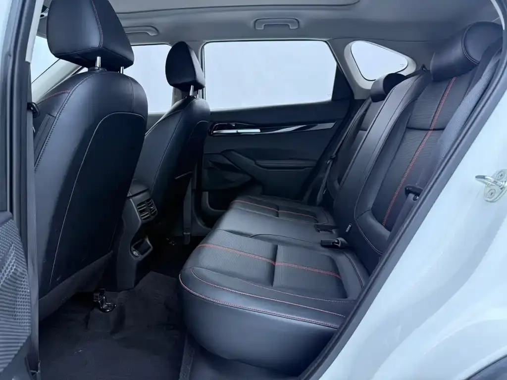 Kia KX3 2021 из CN, фото 6