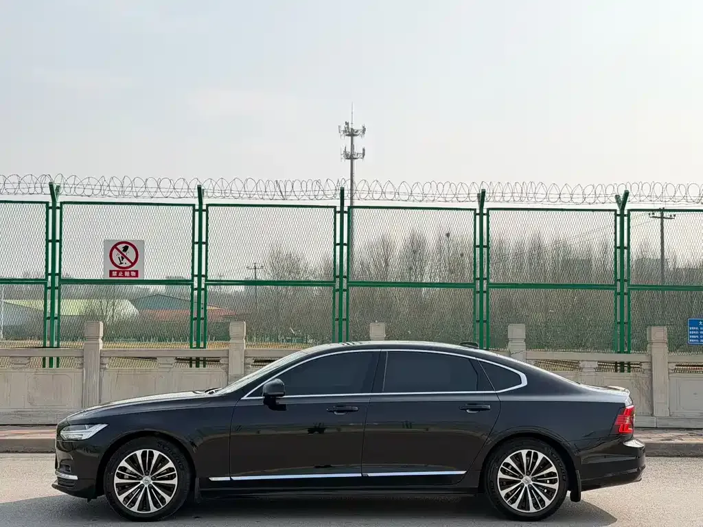 Volvo S90 — фото 6