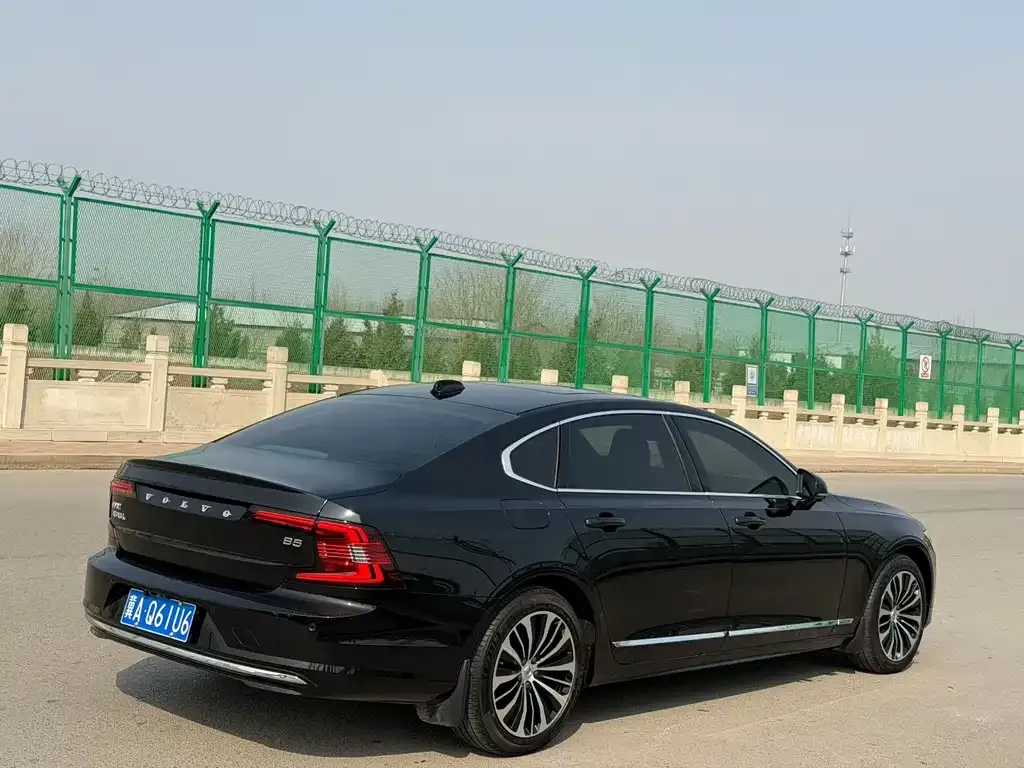 Volvo S90 — фото 8