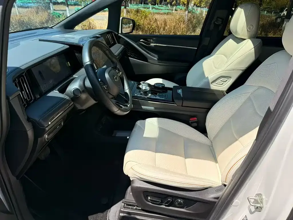 GAC Motor Trumpchi M8 — фото 9