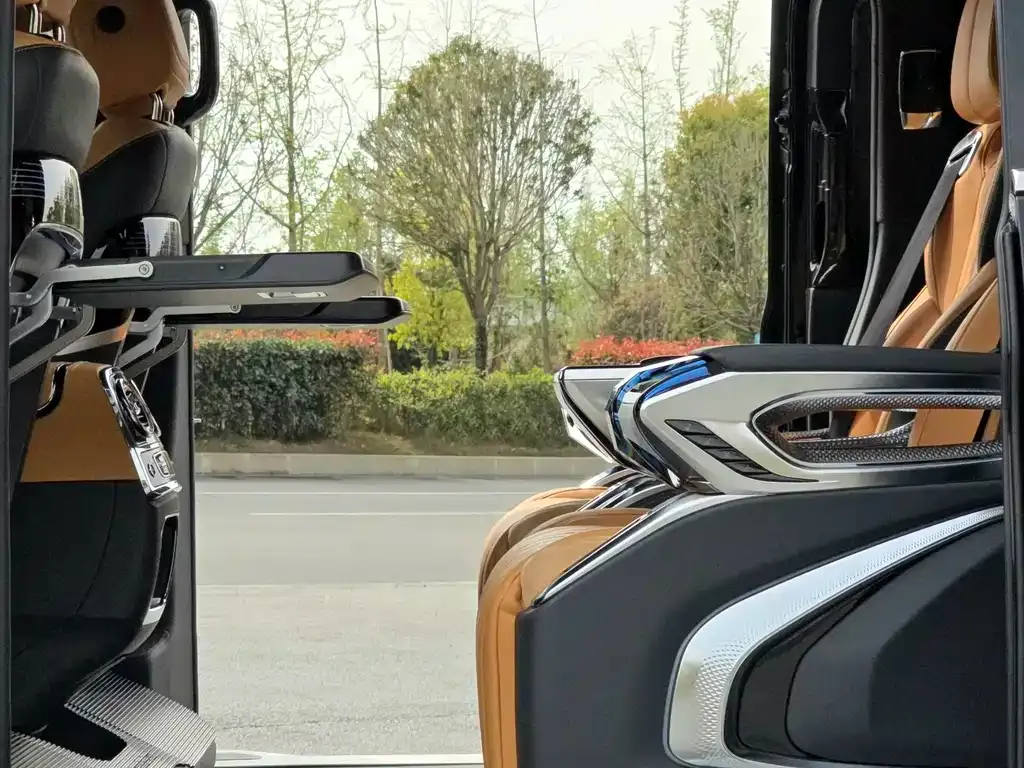 Mercedes-Benz Vito 2025 из CN, фото 8