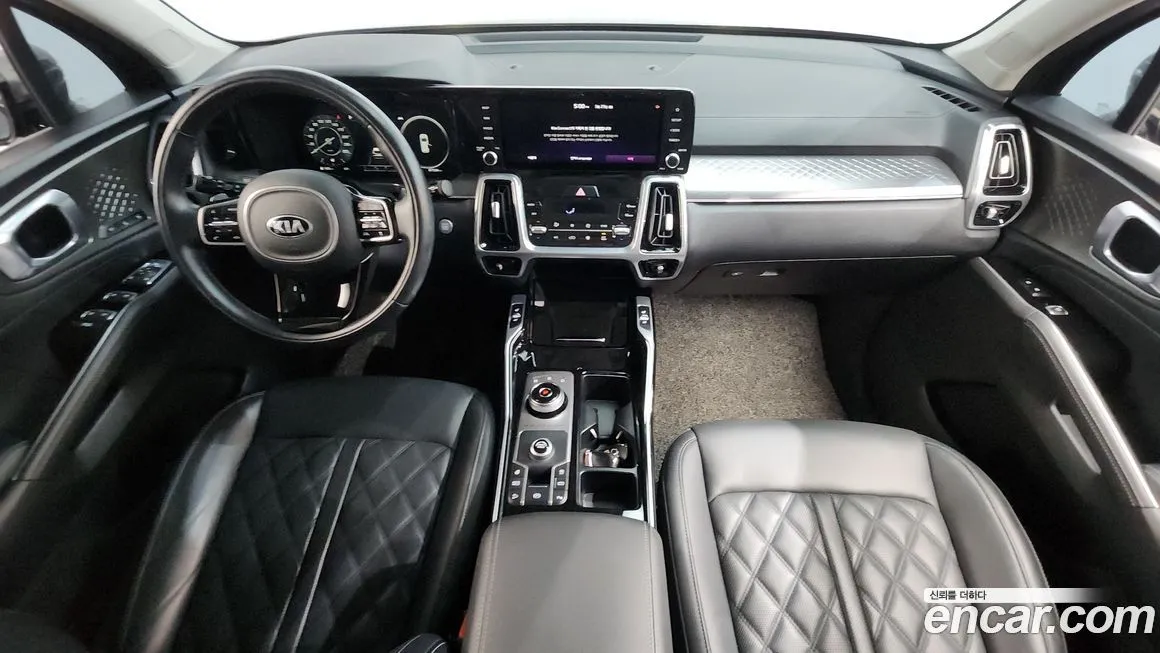Kia Sorento — фото 10