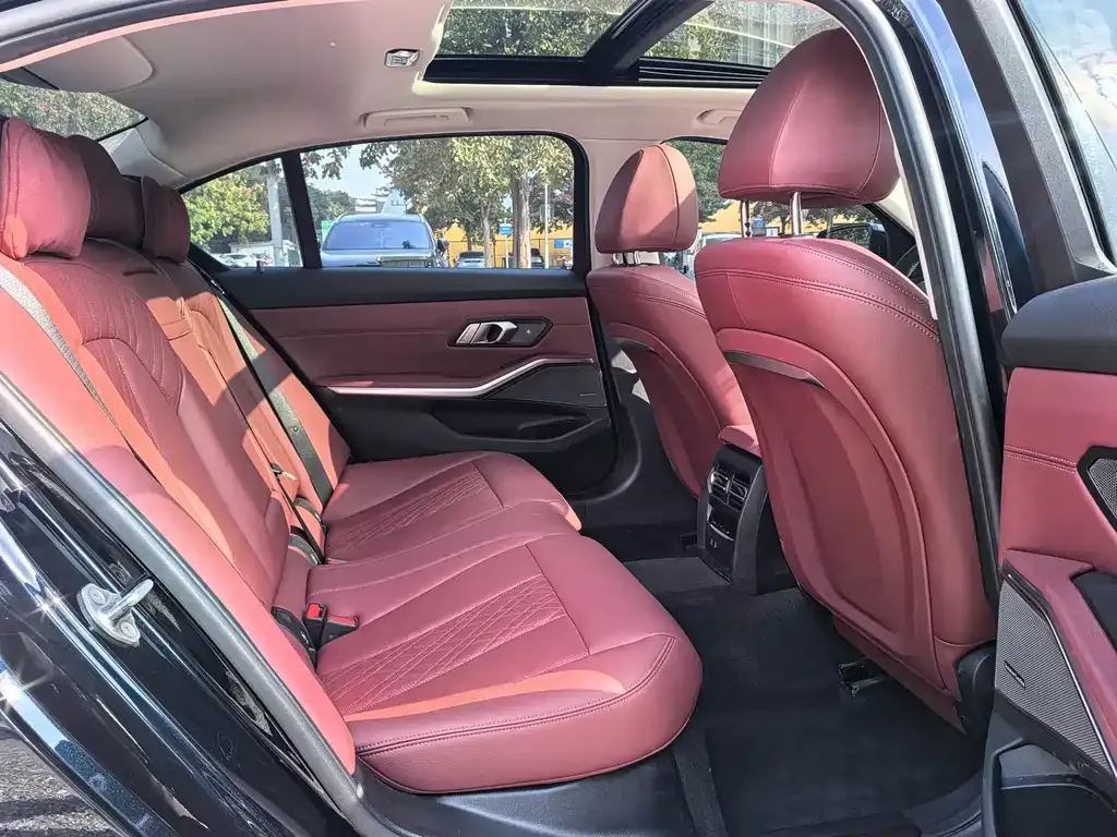 BMW 3 Series 2024 из CN, фото 5