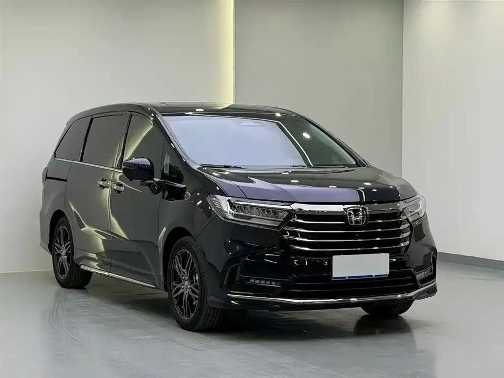 Honda Odyssey — фото 1