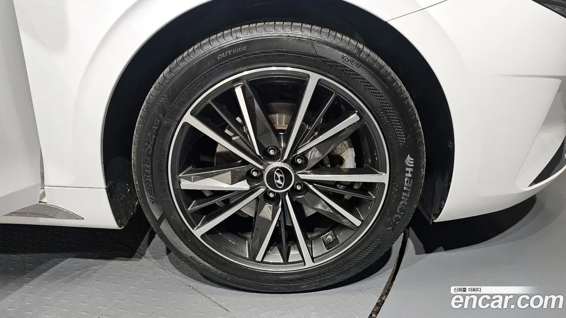 Hyundai Grandeur 2023 из KR, фото 3