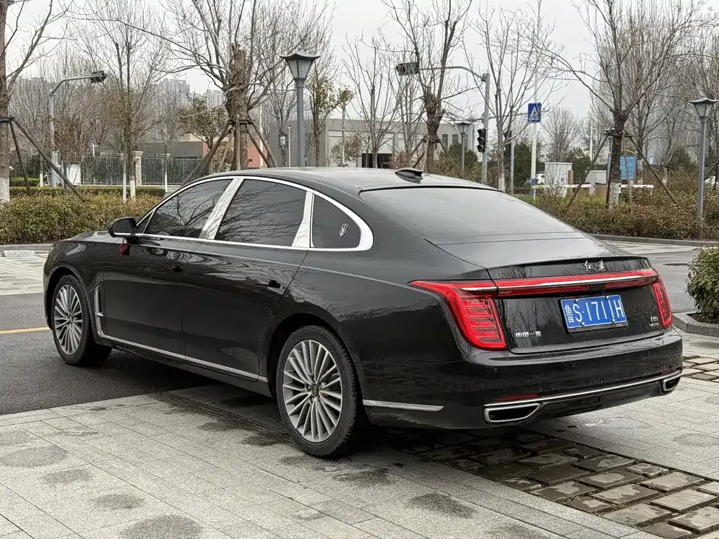Hongqi H9 — фото 8