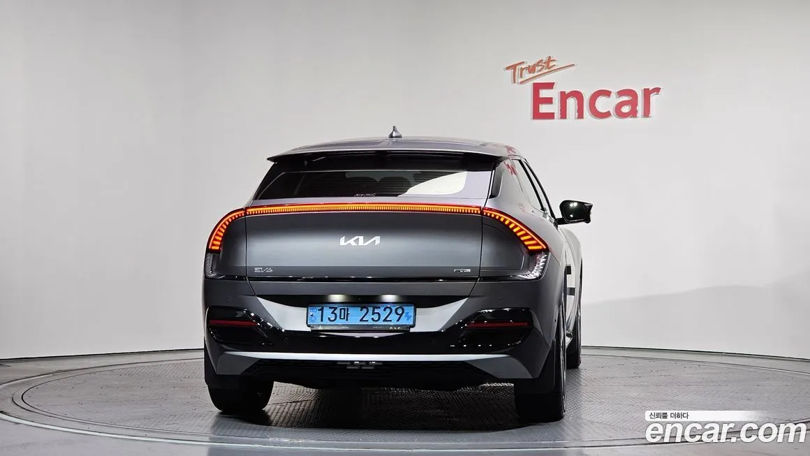 Kia EV6 — фото 3