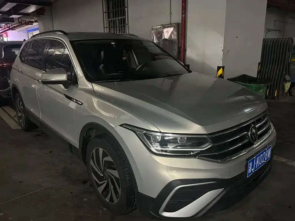 Volkswagen Tiguan L 2022 из CN, фото 6