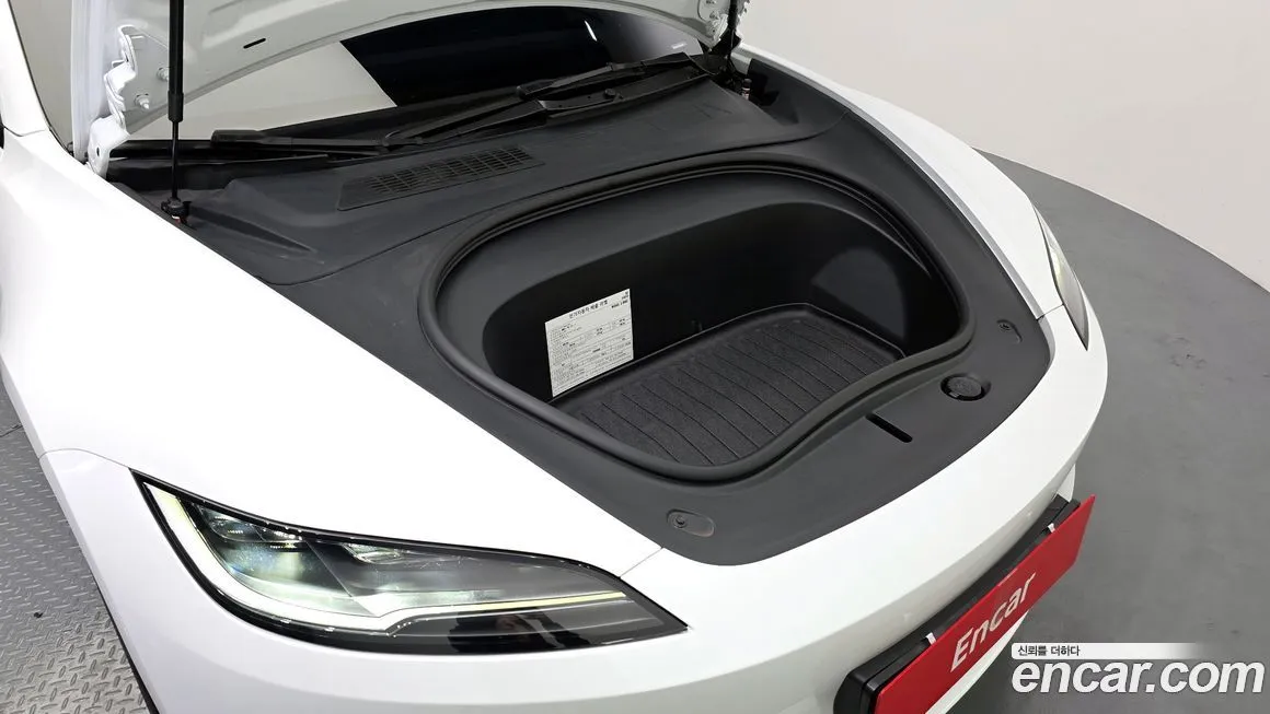 Tesla Model 3 2024 из KR, фото 7