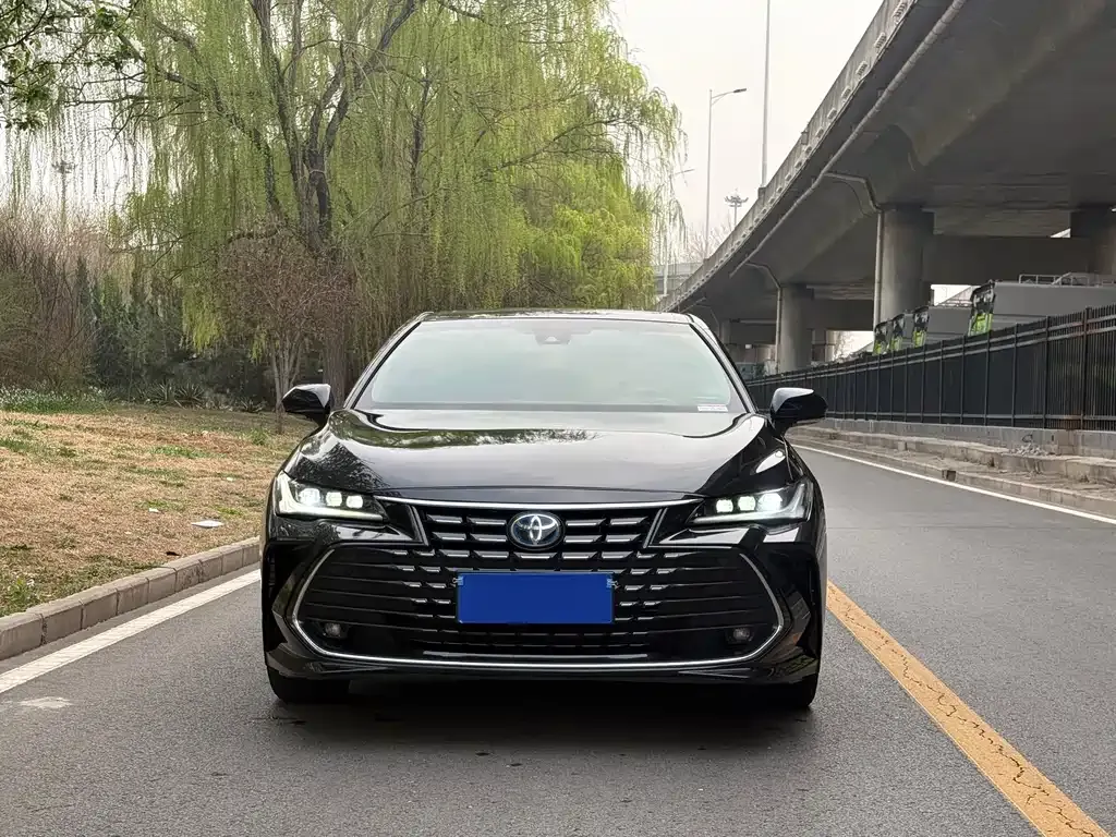 Toyota Avalon 2023 из CN, фото 8