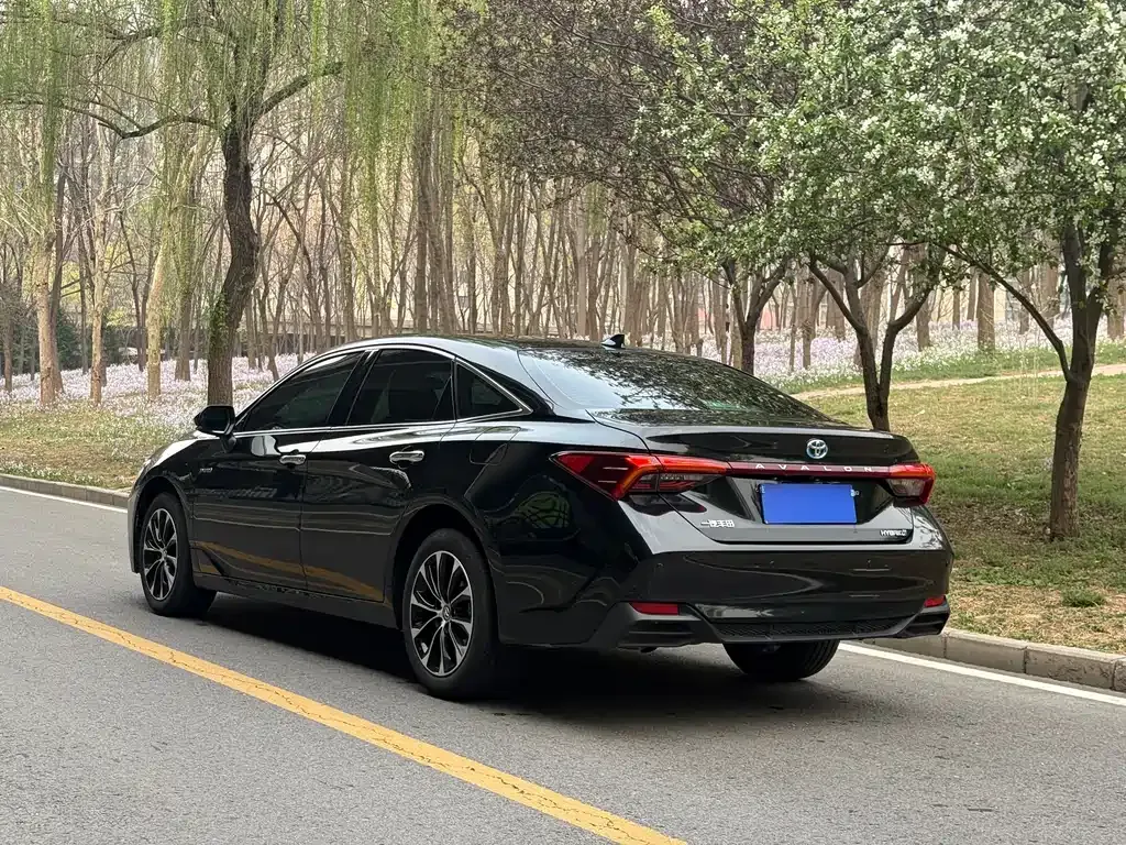 Toyota Avalon 2023 из CN, фото 7