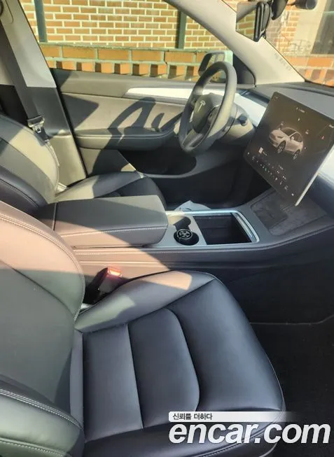Tesla Model Y — фото 7