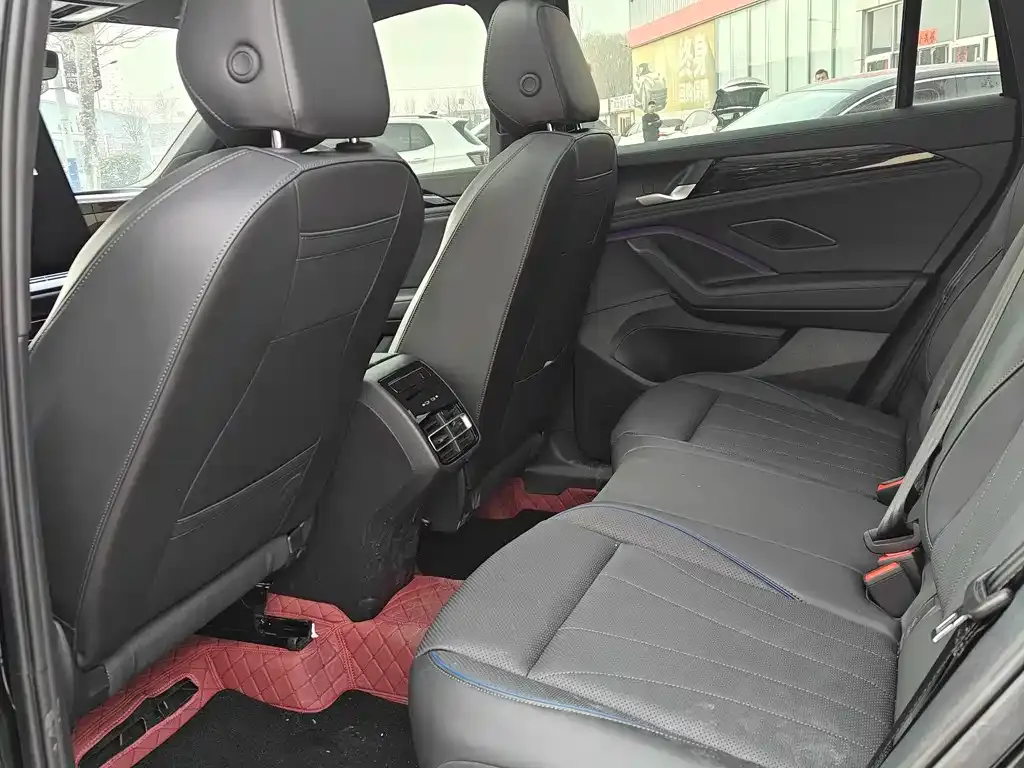 Volkswagen Tiguan L 2025 из CN, фото 2