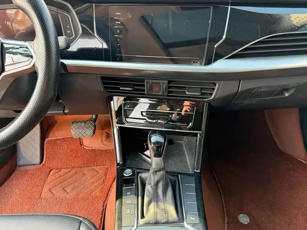 Volkswagen Passat 2023 из CN, фото 8