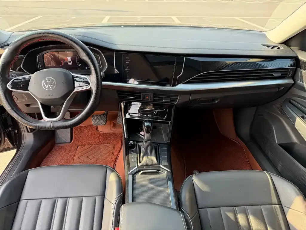 Volkswagen Passat 2023 из CN, фото 6