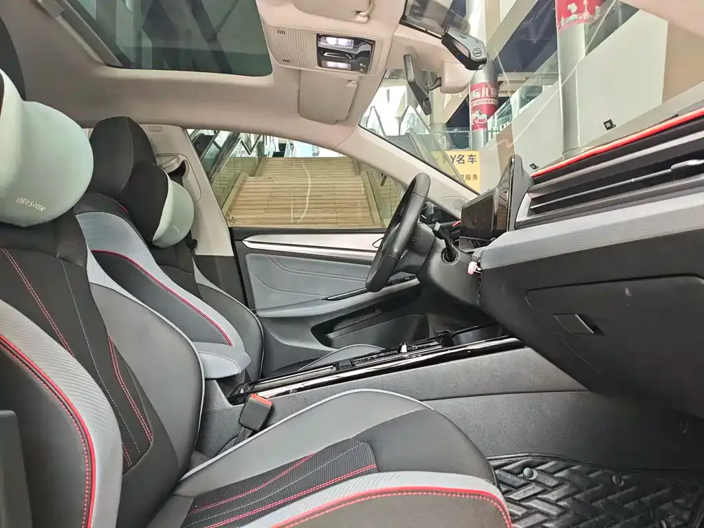 Volkswagen Lamando 2022 из CN, фото 10