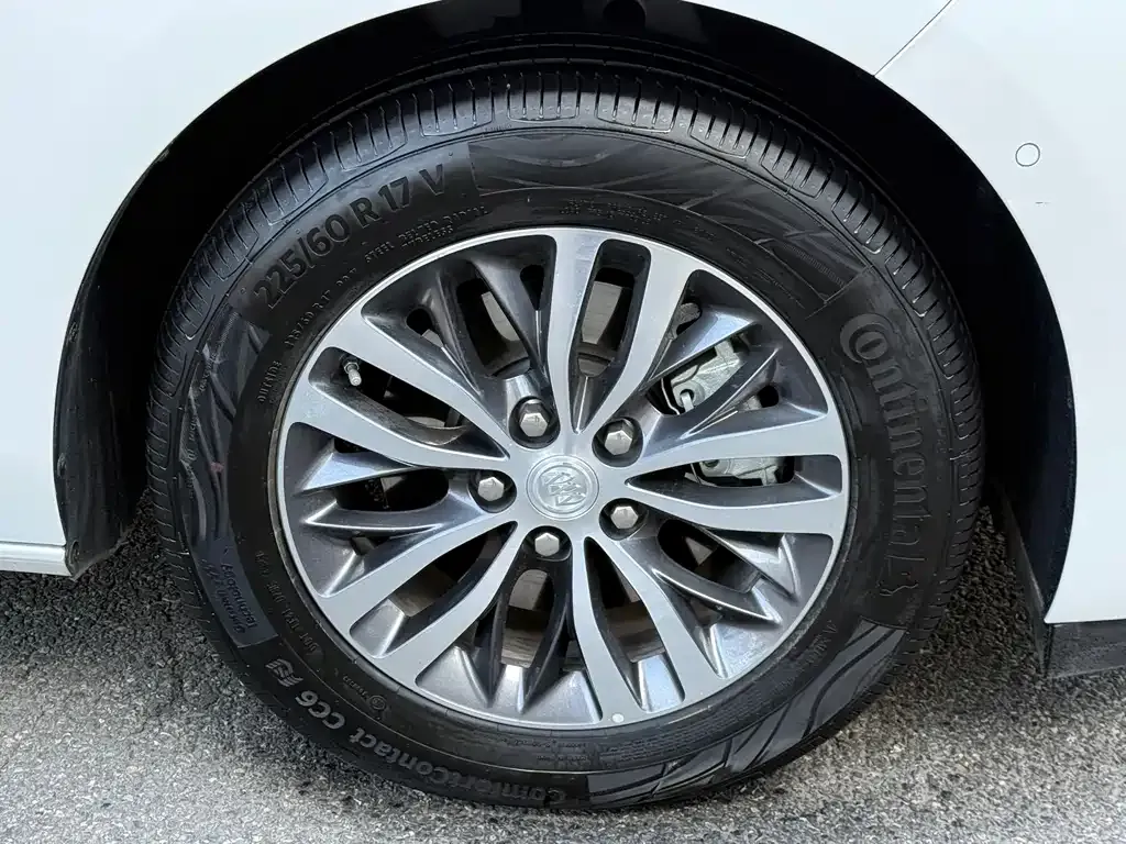 Buick GL8 2024 из CN, фото 9