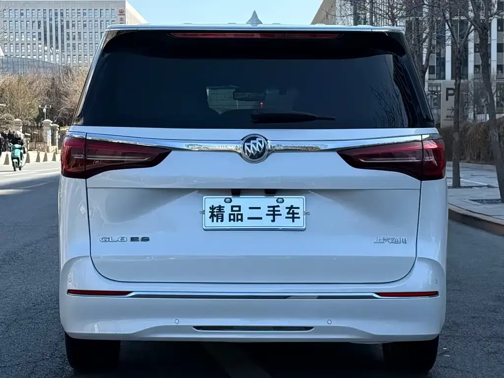 Buick GL8 2024 из CN, фото 2
