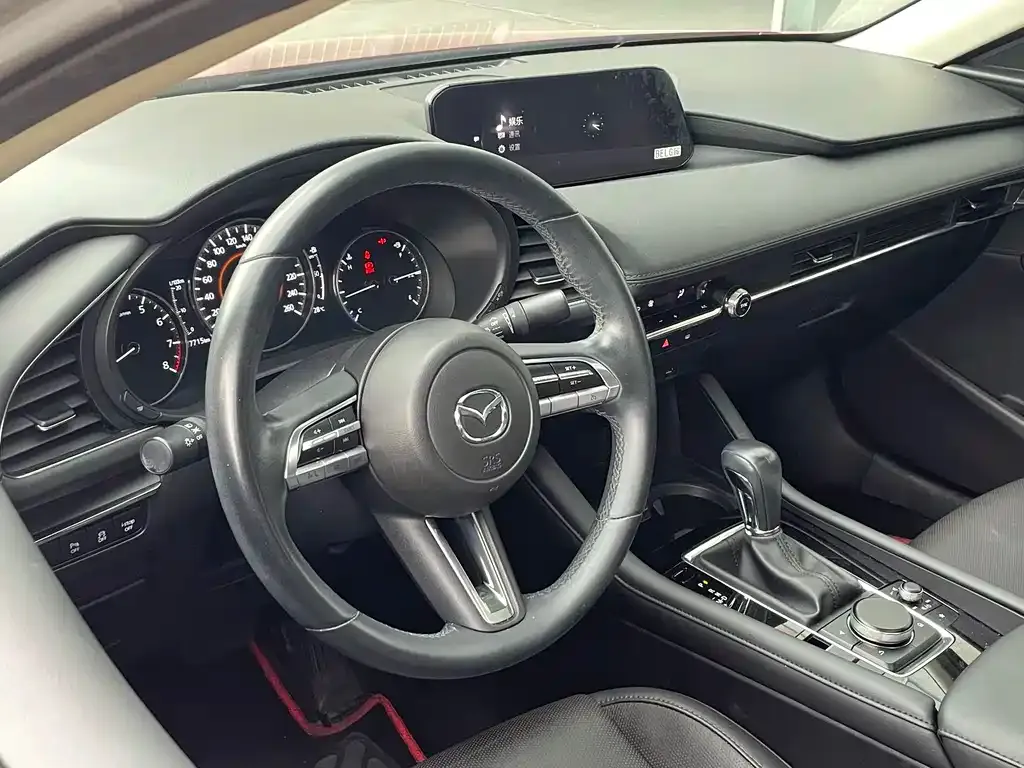 Mazda 3 Axela 2021 из CN, фото 4