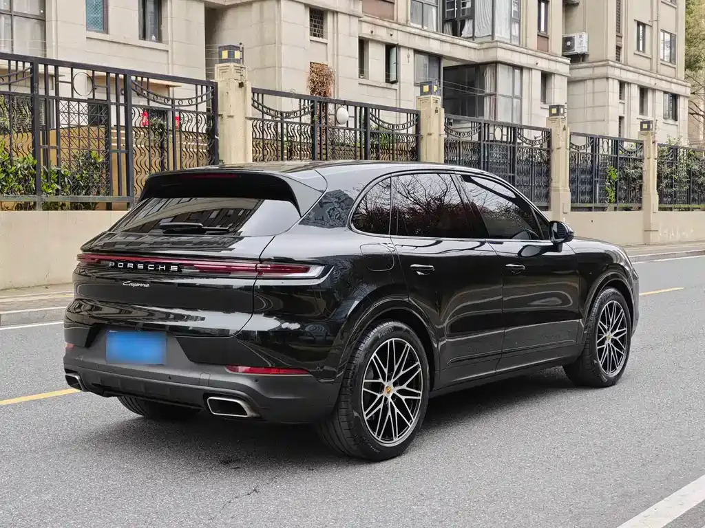Porsche Cayenne 2025 из CN, фото 4
