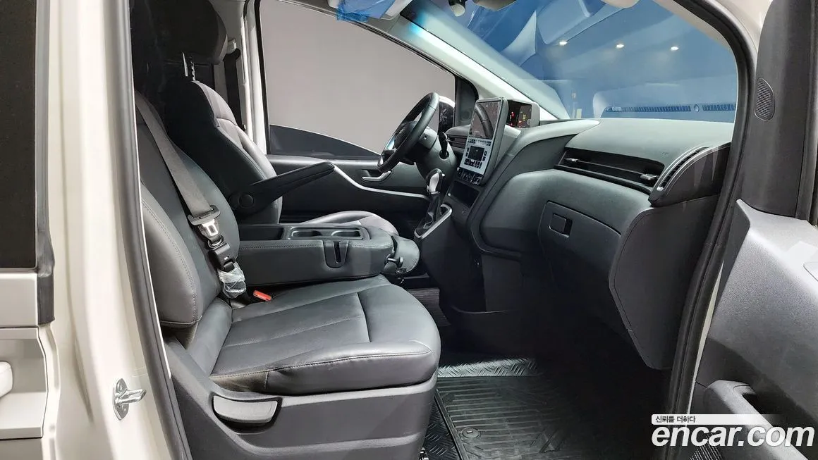 Hyundai Staria — фото 3