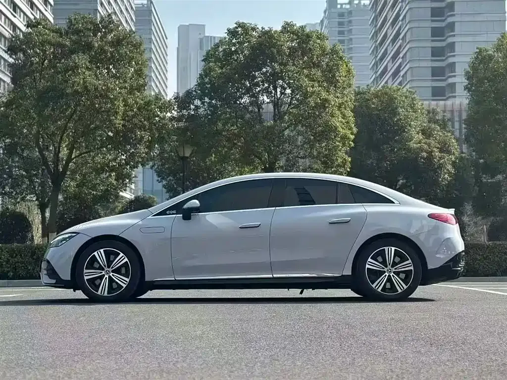 Mercedes-Benz EQE 2024 из CN, фото 4