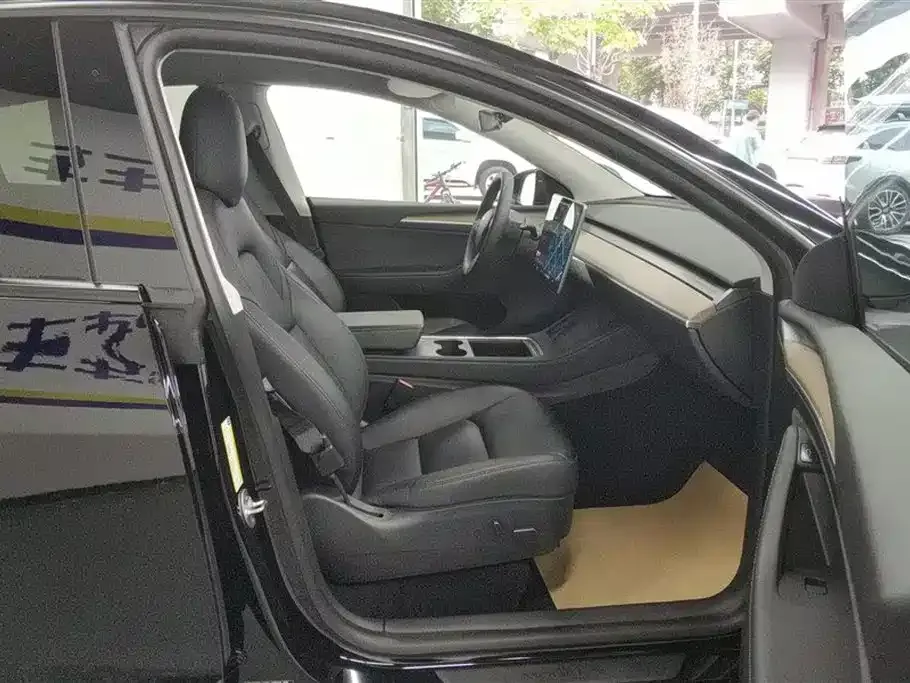 Tesla Model Y 2022 из CN, фото 10