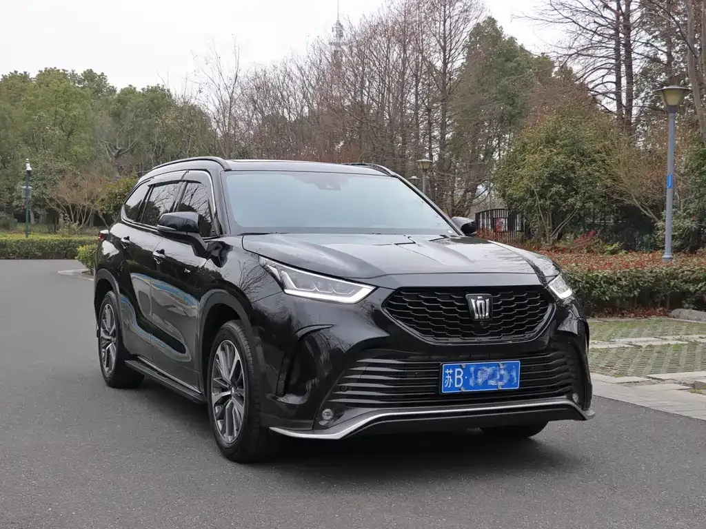 Toyota Crown Kluger 2025 из CN, фото 5