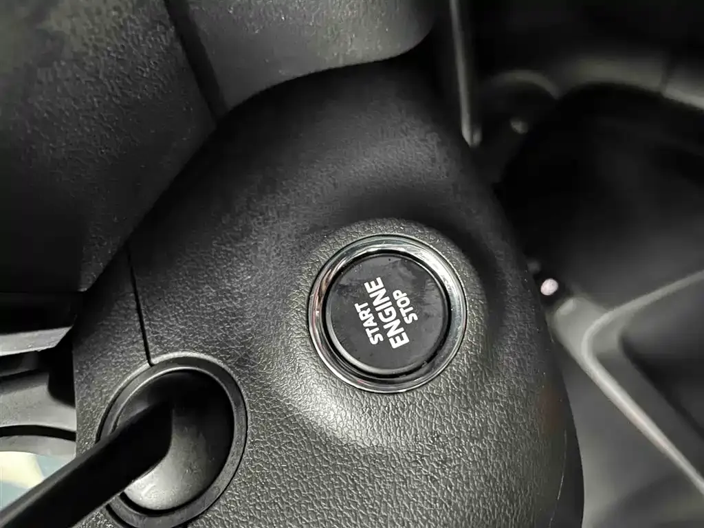 Skoda Karoq 2025 из CN, фото 2
