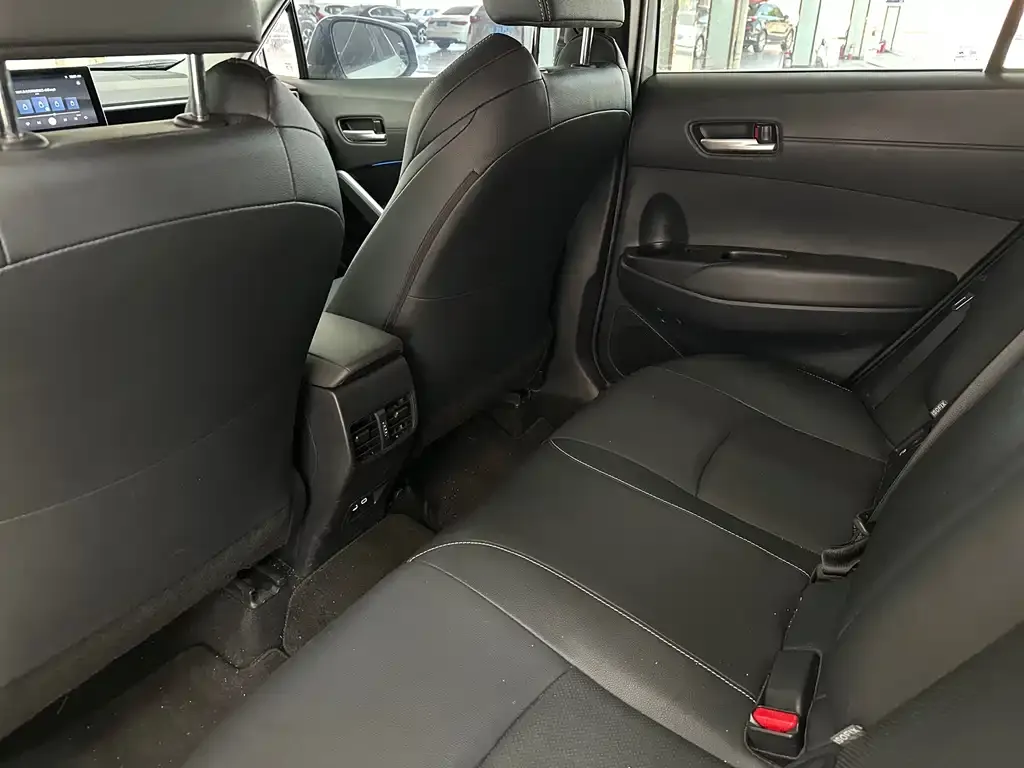 Toyota Frontlander 2023 из CN, фото 3
