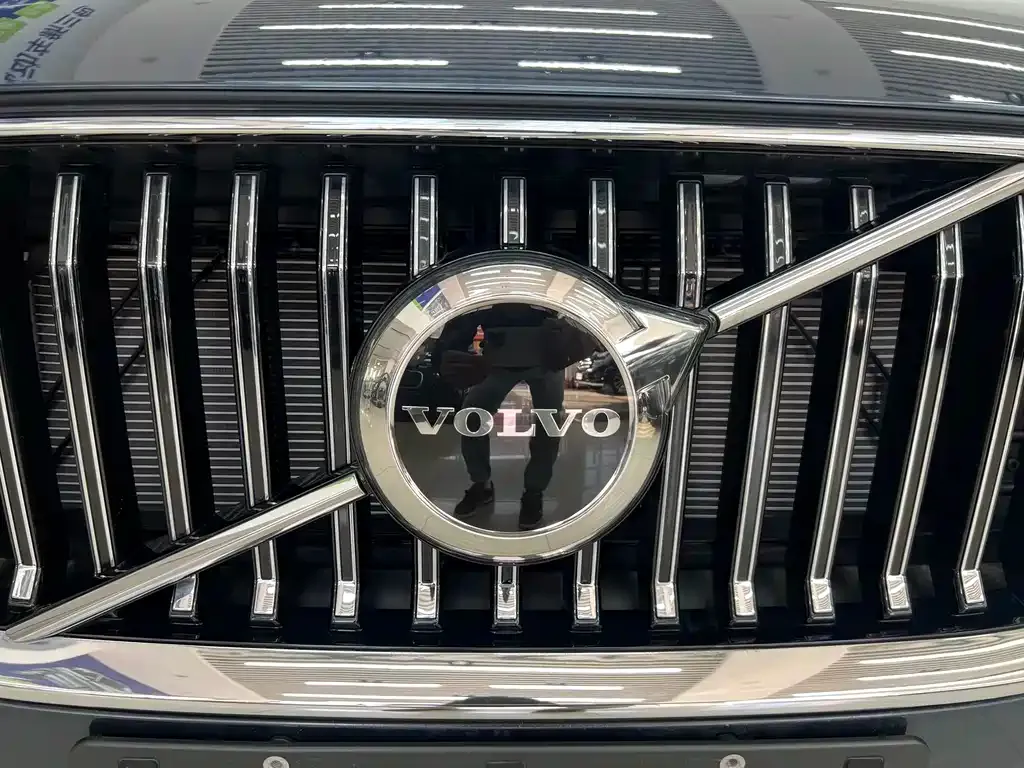 Volvo XC60 2025 из CN, фото 9