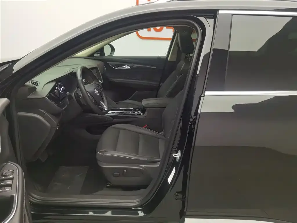 Buick Envision Plus — фото 4