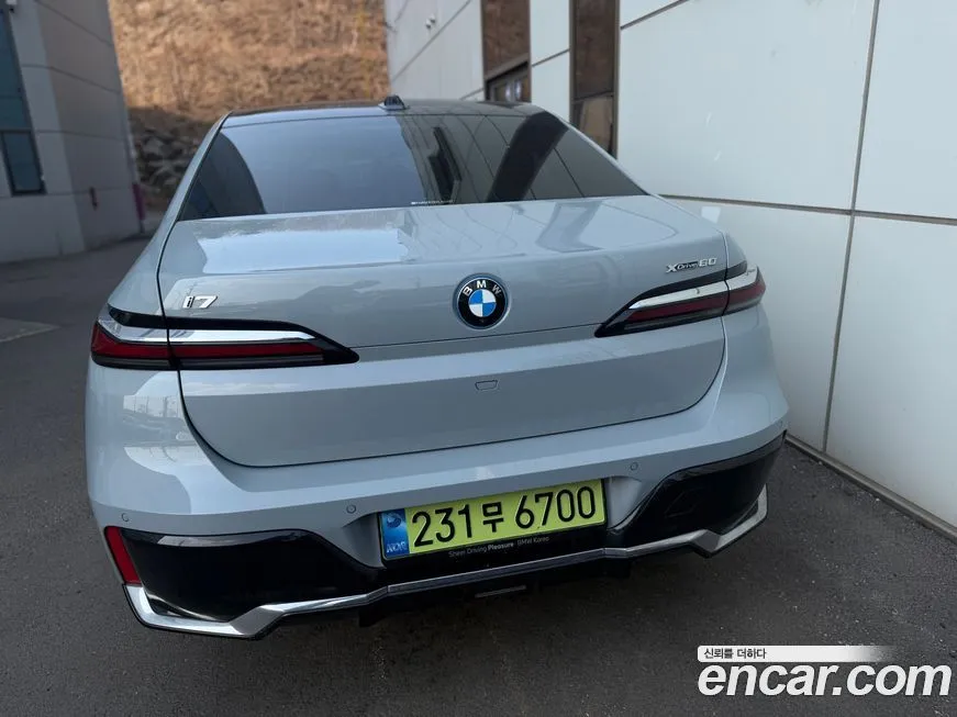 BMW i7 2025 из KR, фото 3