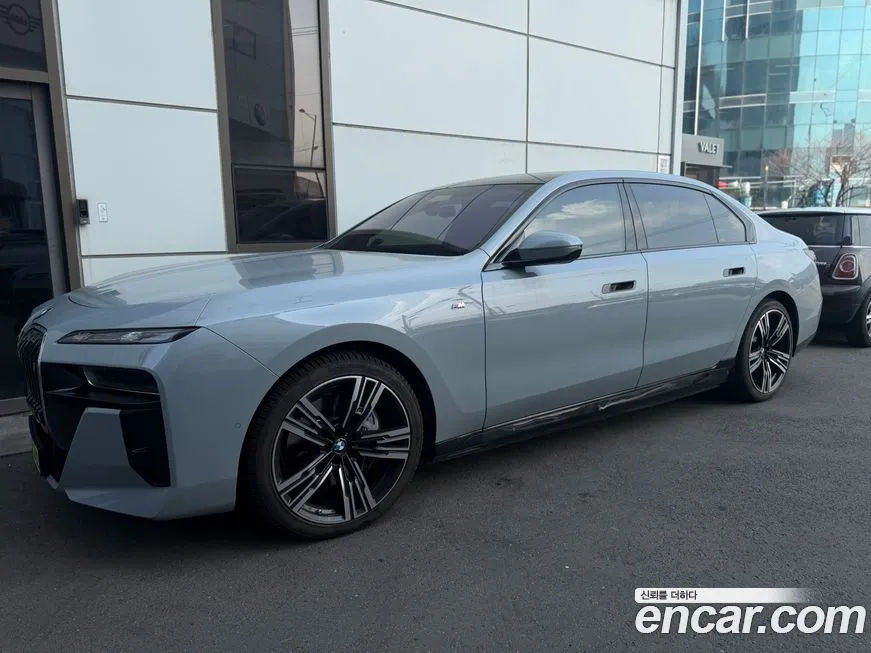 BMW i7 2025 из KR, фото 8